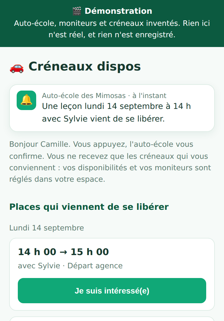 L’espace élève sur un téléphone : une leçon qui vient de se libérer, et le bouton « Je suis intéressé(e) »